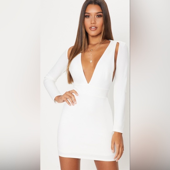 PrettyLittleThing White V-Neck Mini Dress US2 UK6 EU34 - Picture 1 of 5